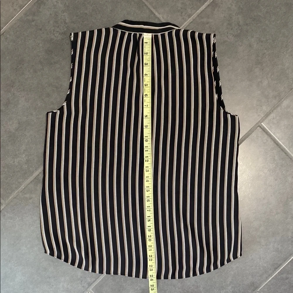 White House Black Market Striped Top Sz 4 Ball-Chain Tie-Neck Stripe Shell - Picture 8 of 9